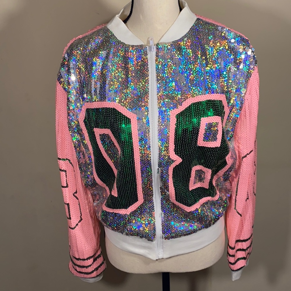 Never been worn before  AKA jacket. Size S